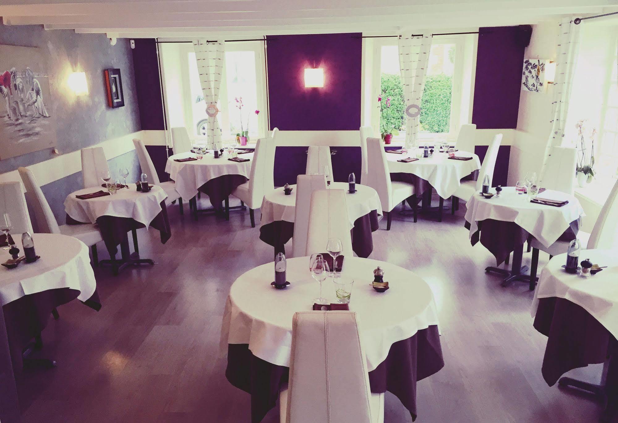 Hotel Restaurant De La Marne Paimpol Exterior foto